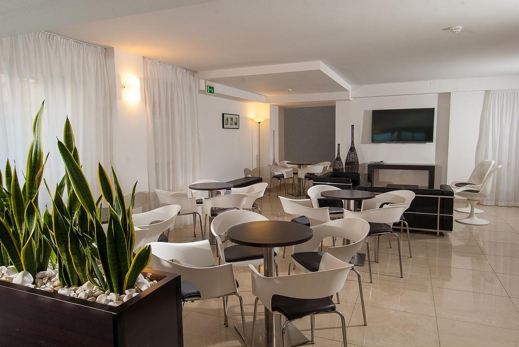 Hotel Niagara Κατόλικα Εξωτερικό φωτογραφία